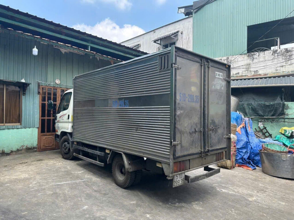 XỬ PHẠT HÀNH VI VỨT RÁC BỪA BÃI NHỜ HỆ THỐNG CAMERA GIÁM SÁT TẠI XÃ BÌNH CHÁNH z7724215231075 8a9798a37c08f2dc1d06446831dd383d
