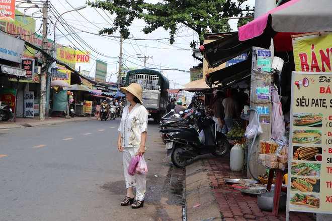 Xã Vĩnh Lộc tăng cường xử lý tình trạng lấn chiếm lòng đường, vỉa hè Img5376 1779764551728985020797