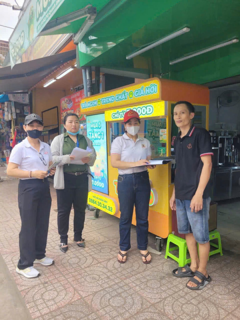 Xã Vĩnh Lộc tăng cường kiểm tra an toàn thực phẩm tại khu vực gần các điểm thi lớp 10 z7888388916971 3fae92e3b3c4aeaa4506cefba6bc6cfe